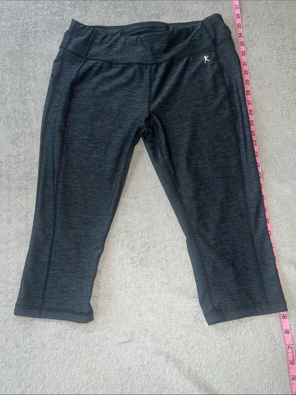 Danskin Dark Gray Capri Leggings